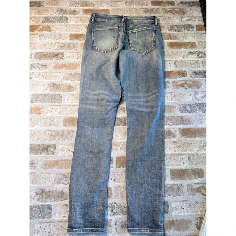 Refuge‎ Womens Size 2 Distressed Skinny Jeans Medium Wash Ripped Denim
